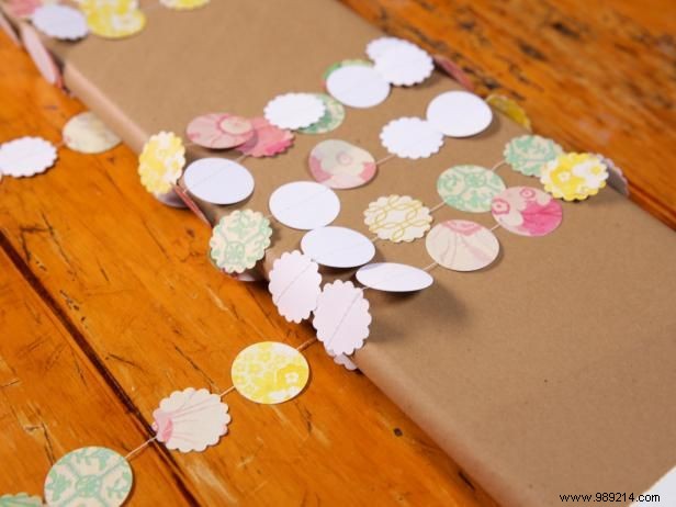 How to Craft Beautiful DIY Paper Garland Bunting: A Simple Step-by-Step Guide