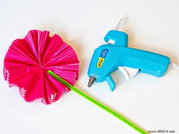 DIY Paper Flowers from Cupcake Liners: Easy Step-by-Step Tutorial for Stunning Bouquets