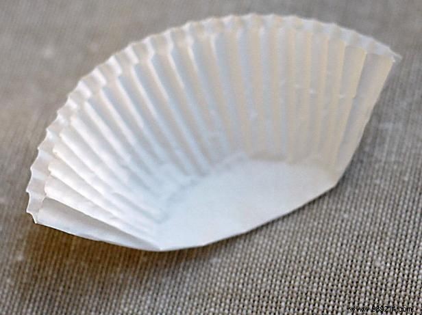 DIY Paper Carnations: Easy Tutorial with Cupcake Liners, Coffee Filters, or Cardstock