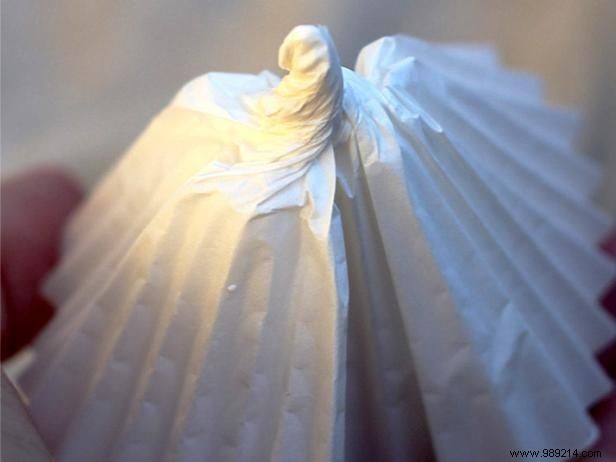 DIY Paper Carnations: Easy Tutorial with Cupcake Liners, Coffee Filters, or Cardstock