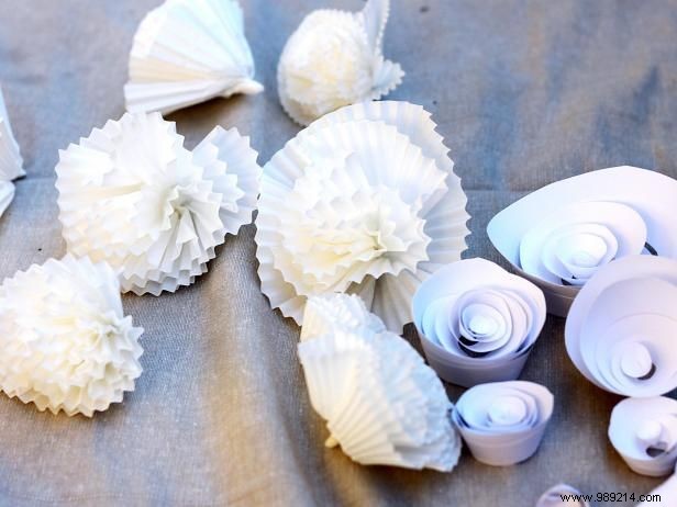 DIY Paper Carnations: Easy Tutorial with Cupcake Liners, Coffee Filters, or Cardstock