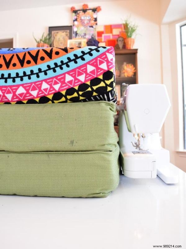 DIY Guide: Create Durable Outdoor Cushion Slipcovers from Beach Towels