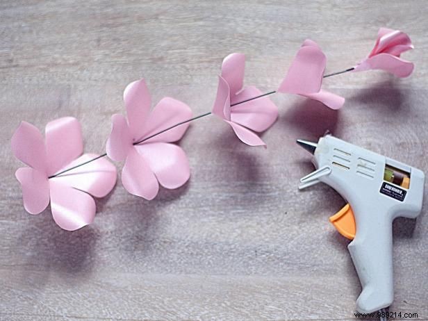 How to Craft Realistic Paper Roses: Expert Step-by-Step DIY Guide