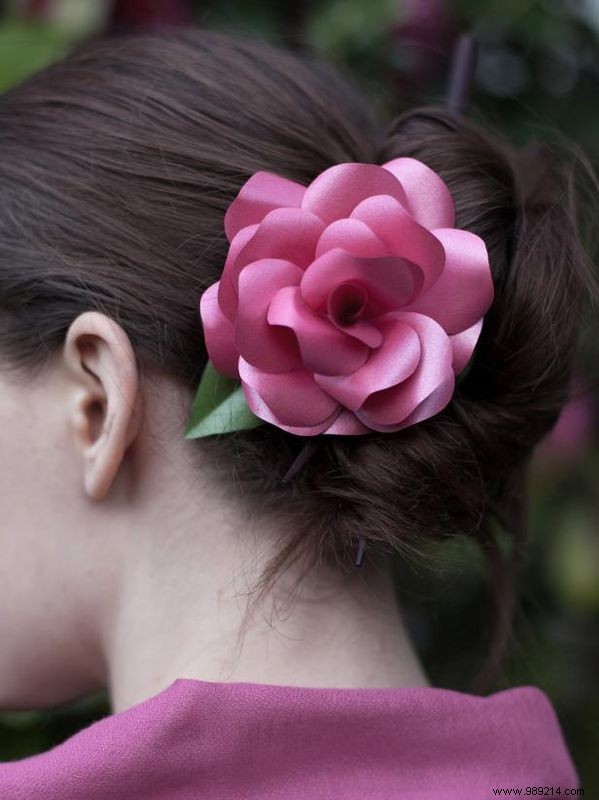 How to Craft Realistic Paper Roses: Expert Step-by-Step DIY Guide