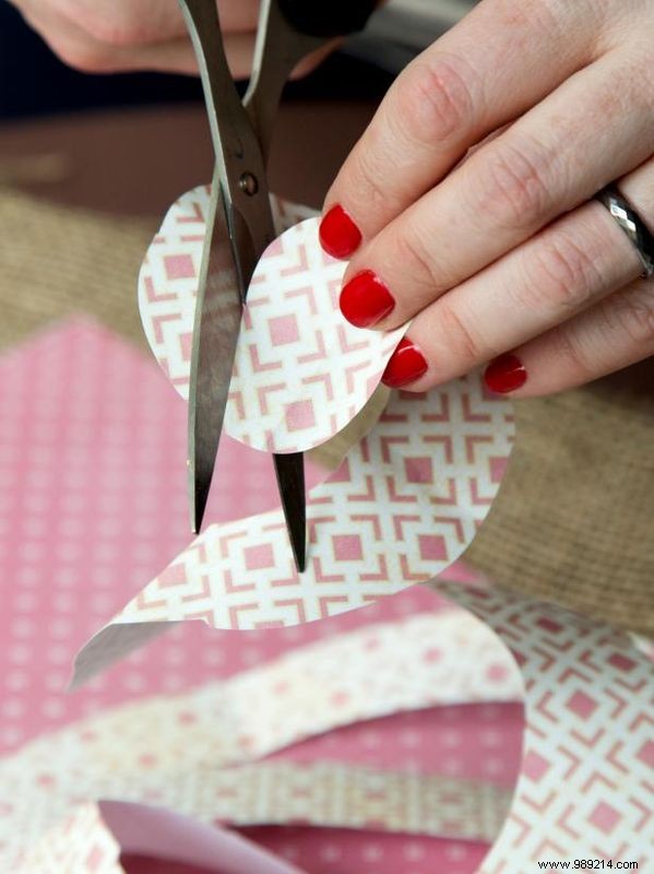 DIY Rosebud Paper Streamers: Expert Step-by-Step Party Decoration Guide