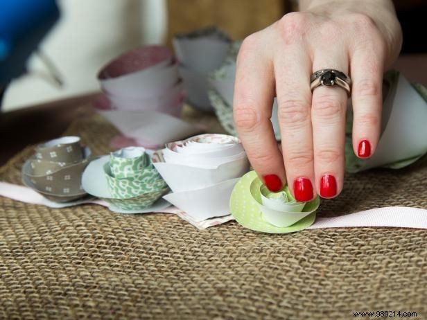 DIY Rosebud Paper Streamers: Expert Step-by-Step Party Decoration Guide