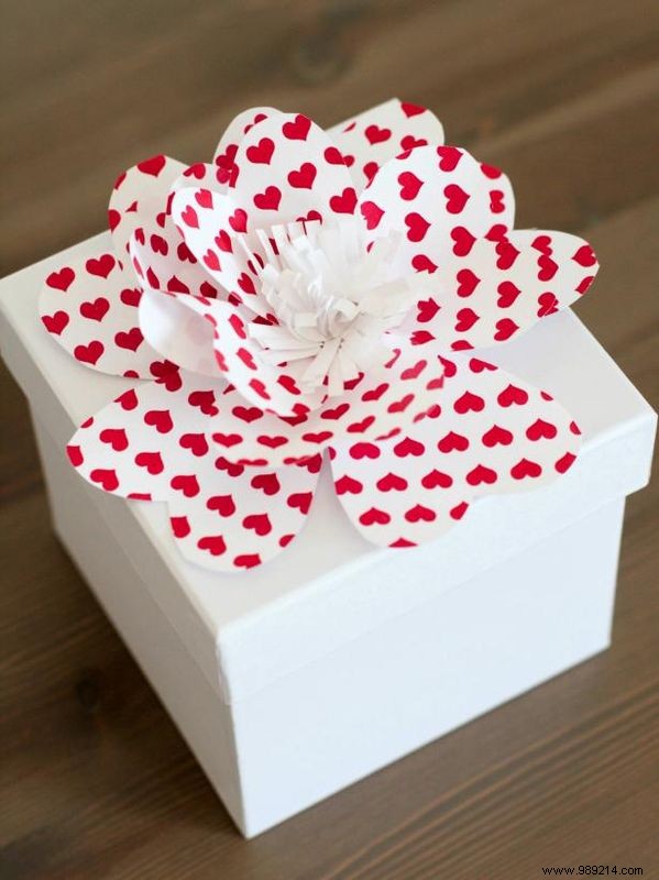 How to Craft Stunning Paper Flowers: Easy DIY Step-by-Step Guide