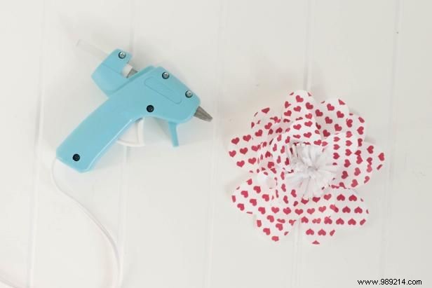 How to Craft Stunning Paper Flowers: Easy DIY Step-by-Step Guide