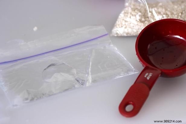 DIY Pocket Hand Warmers: Quick, Inexpensive Winter Hack Using Ice Melt