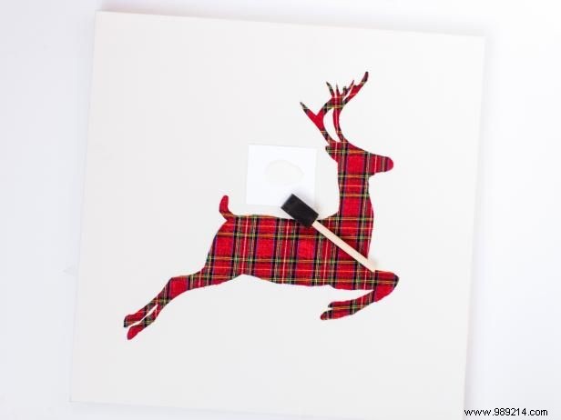 DIY Checkered Christmas Reindeer Canvas Art: Expert Step-by-Step Guide