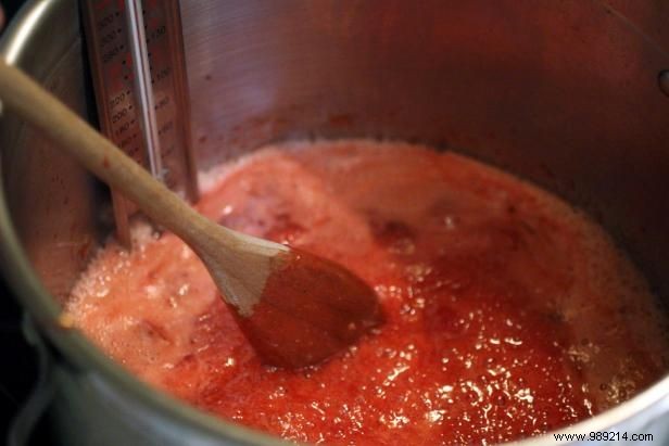 Easy Homemade Strawberry Jam Recipe Without Pectin: A Step-by-Step Guide