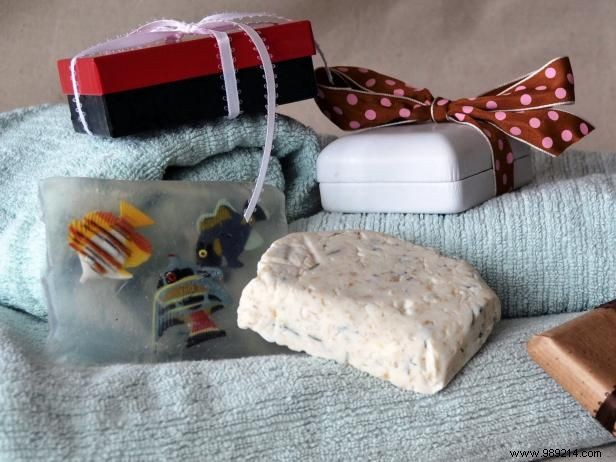 DIY Guide: Craft Fun Toy-Embedded Glycerin Soap and Luxurious Herbal Oatmeal Soap