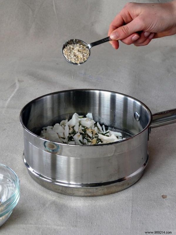 DIY Guide: Craft Fun Toy-Embedded Glycerin Soap and Luxurious Herbal Oatmeal Soap