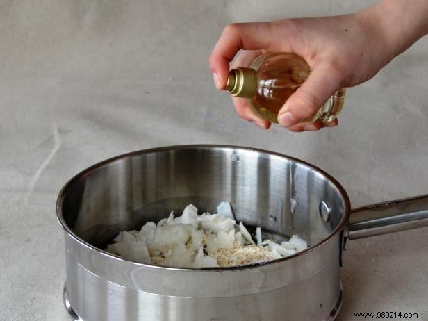 DIY Guide: Craft Fun Toy-Embedded Glycerin Soap and Luxurious Herbal Oatmeal Soap