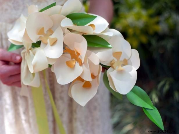 Craft Realistic Tropical Paper Orchids: Expert DIY Step-by-Step Guide