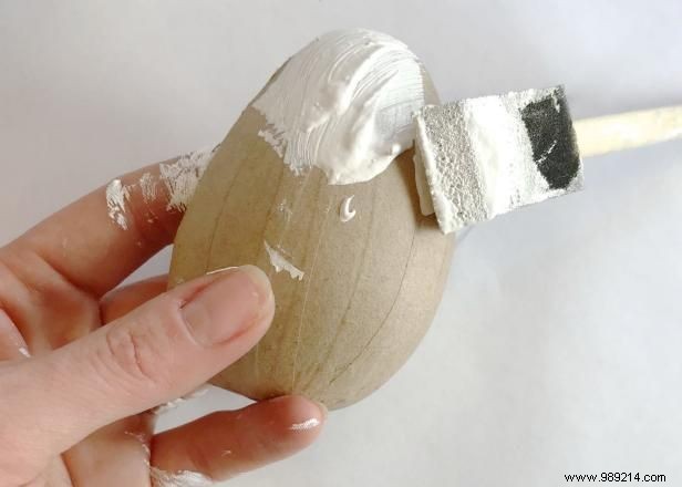 DIY Papier-Mâché Easter Eggs: Craft Sugar-Free Fairy Garden Scenes Like a Pro