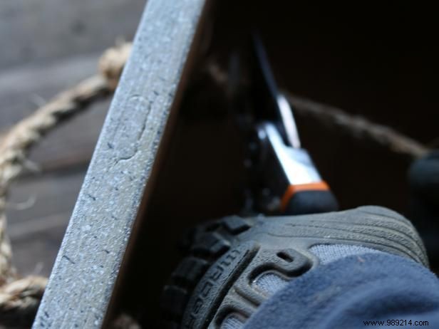 Step-by-Step Guide: Paint Your Dresser in Nautical Style
