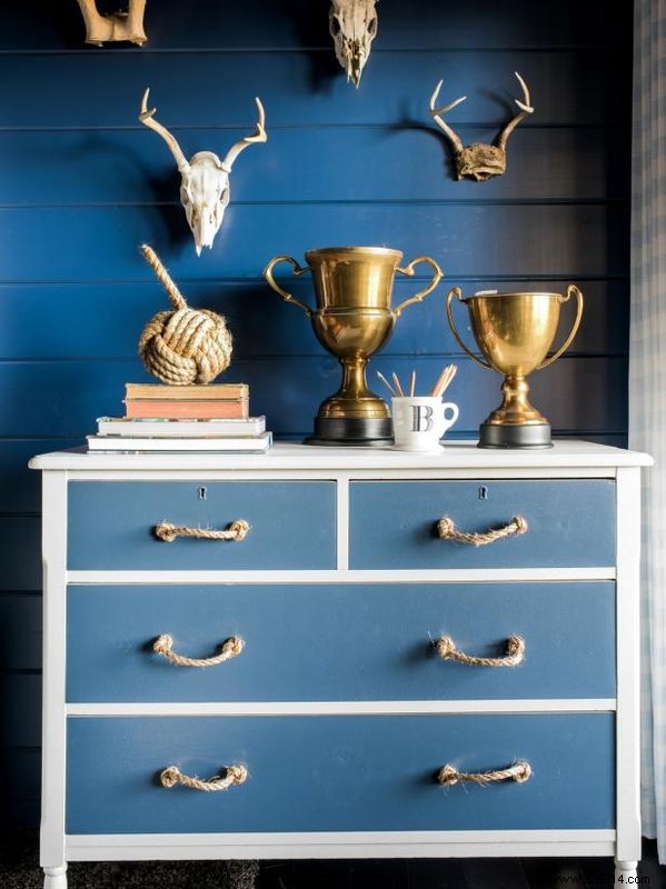 Step-by-Step Guide: Paint Your Dresser in Nautical Style