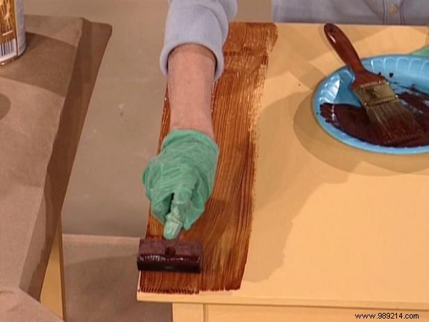 How to Paint Realistic Faux Wood Grain: Pro Step-by-Step Guide