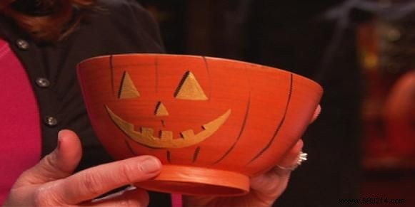 DIY Jack-O -Lantern Candy Bowl: Simple Halloween Craft Tutorial