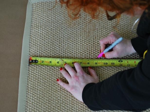 Expert DIY Guide: Painting a Country-Style Sisal Rug Step by Step