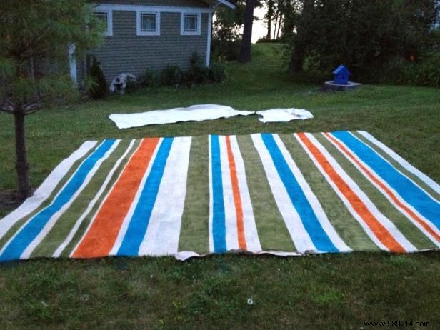 DIY Guide: Transform Cheap Rug Remnants into Stunning Striped Area Rugs