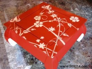 Revamp Your Old Wooden Table: Expert Guide to Painting and Stenciling