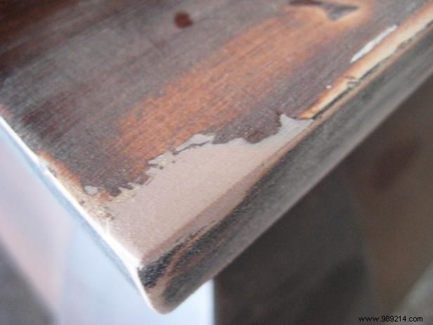 Revamp Your Old Wooden Table: Expert Guide to Painting and Stenciling