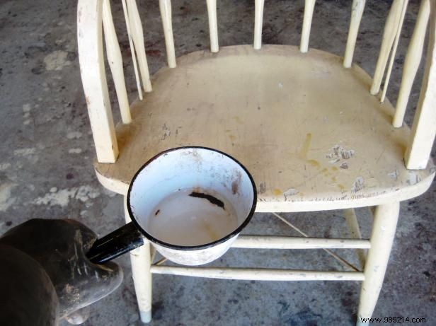 Expert Guide: Painting Wooden Furniture for a Timeless Aged, Distressed Look