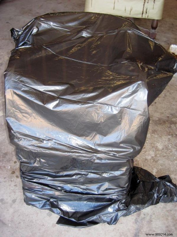 Expert Guide: Painting Wooden Furniture for a Timeless Aged, Distressed Look