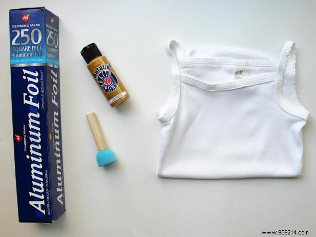 Expert DIY Guide: Painting Gold Polka Dots on Baby Onesies