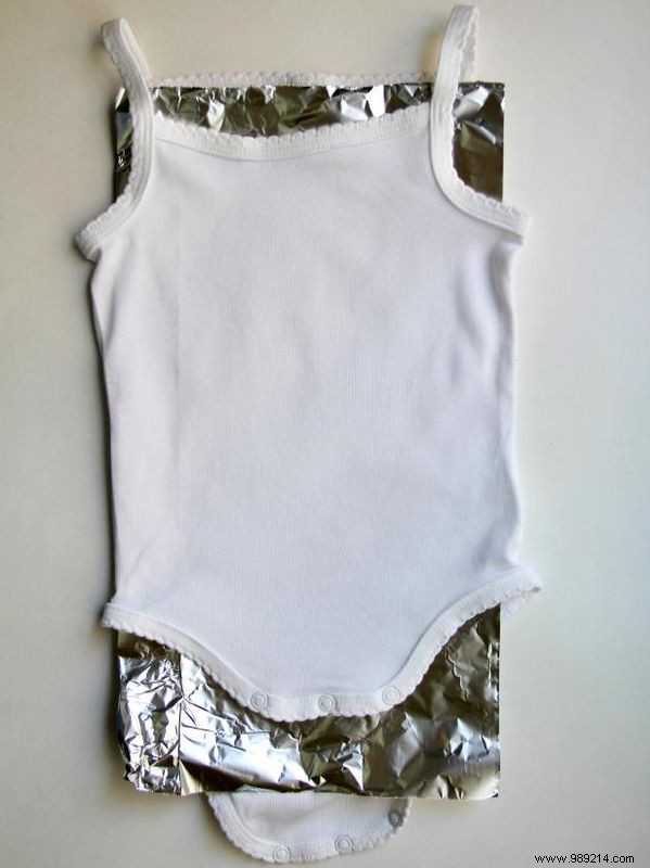 Expert DIY Guide: Painting Gold Polka Dots on Baby Onesies