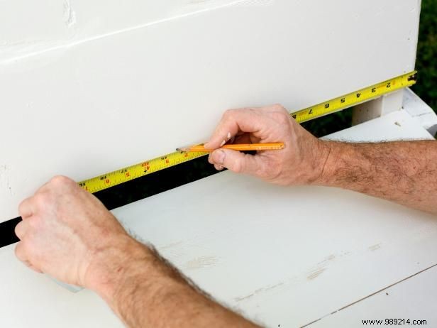 DIY Guide: Paint Nautical Signal Flags on Your Wooden Bench for Coastal Charm