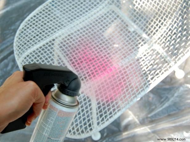 Expert Guide: How to Restore and Paint Rusty Metal Chairs