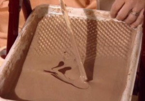 Expert DIY Guide: Painting Faux Leather Texture on Walls