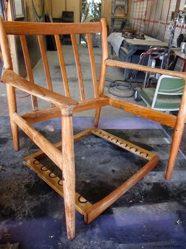Restoring a Vintage Mid-Century Modern Teak Chair: Expert Step-by-Step Guide