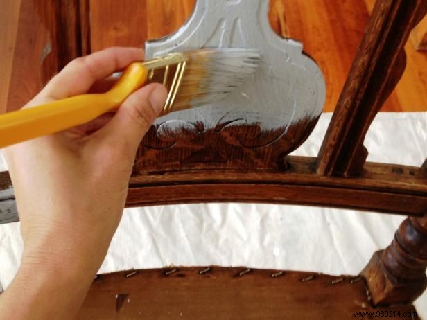 Expert DIY Guide: How to Reupholster and Refresh Old Dining Room Chairs