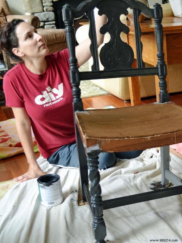 Expert DIY Guide: How to Reupholster and Refresh Old Dining Room Chairs