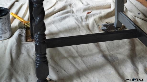 Expert DIY Guide: How to Reupholster and Refresh Old Dining Room Chairs