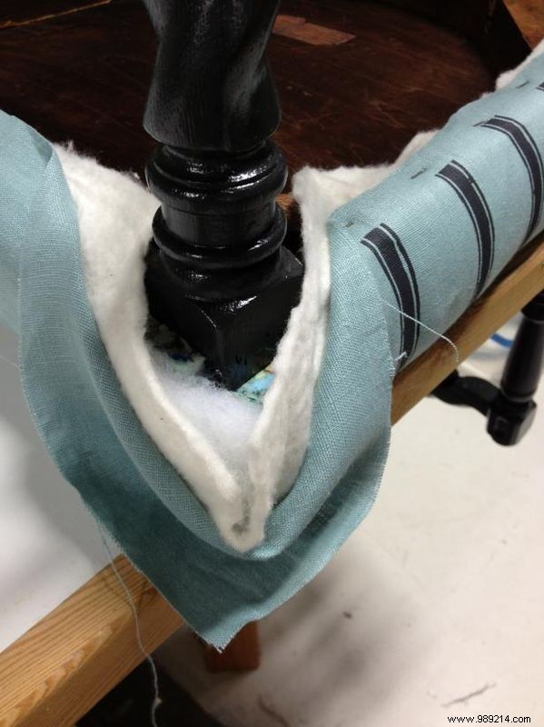 Expert DIY Guide: How to Reupholster and Refresh Old Dining Room Chairs