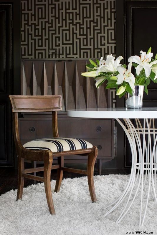 Expert DIY Guide: Reupholster Dining Chairs with a Flat Weave Rug