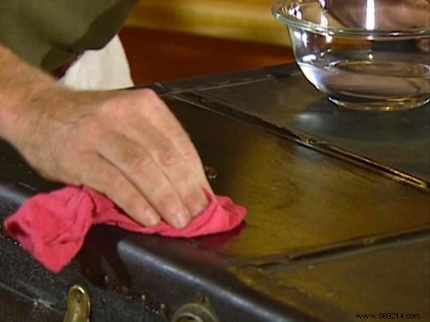 Expert Step-by-Step Guide to Restoring an Antique Trunk