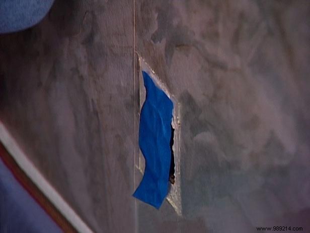 How to Remove Wallpaper with Solvent: Expert Step-by-Step DIY Guide