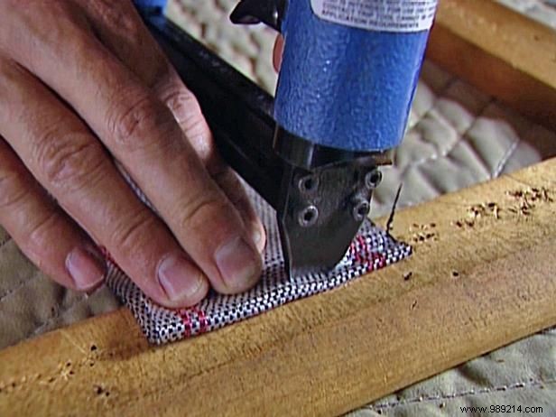 Expert Step-by-Step Guide: How to Reupholster a Seat Cushion