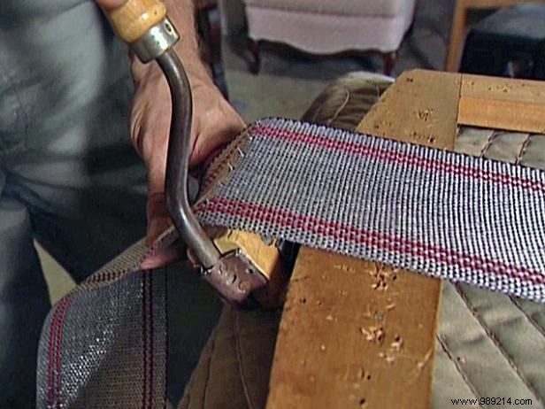 Expert Step-by-Step Guide: How to Reupholster a Seat Cushion