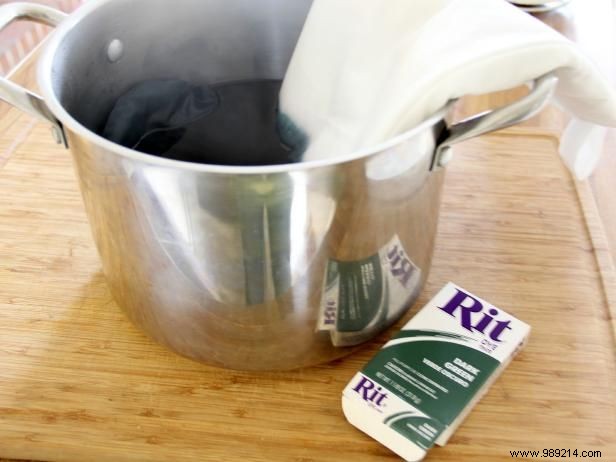 Easy DIY Color Block Christmas Stocking: Step-by-Step Sewing and Dip-Dyeing Guide