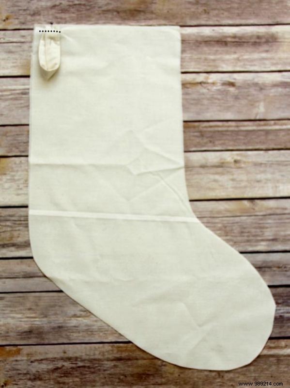 How to Sew a Festive Christmas Stocking with Curly Ruffles: Expert Step-by-Step Guide