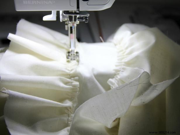 How to Sew a Festive Christmas Stocking with Curly Ruffles: Expert Step-by-Step Guide