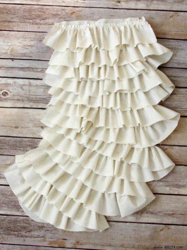 How to Sew a Festive Christmas Stocking with Curly Ruffles: Expert Step-by-Step Guide