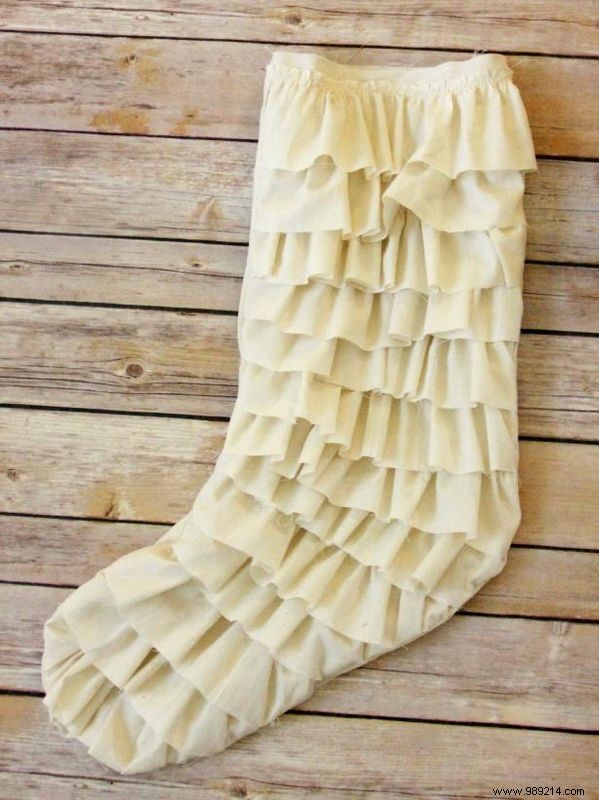 How to Sew a Festive Christmas Stocking with Curly Ruffles: Expert Step-by-Step Guide
